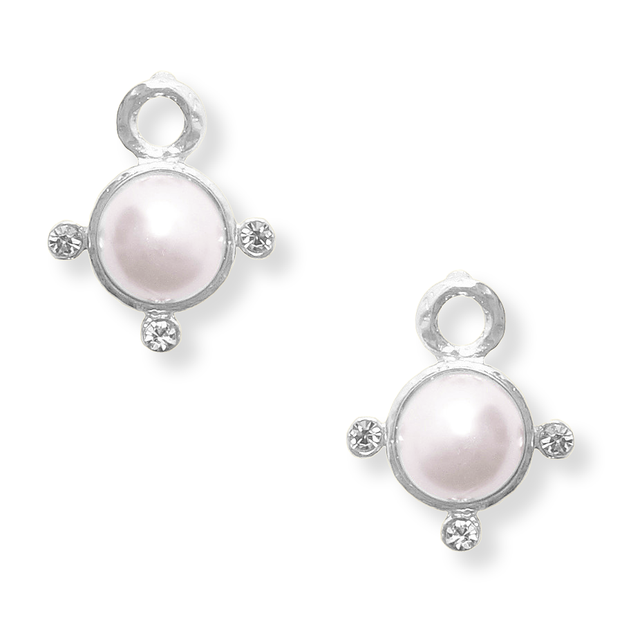 Pearls and crystals stud Earrings