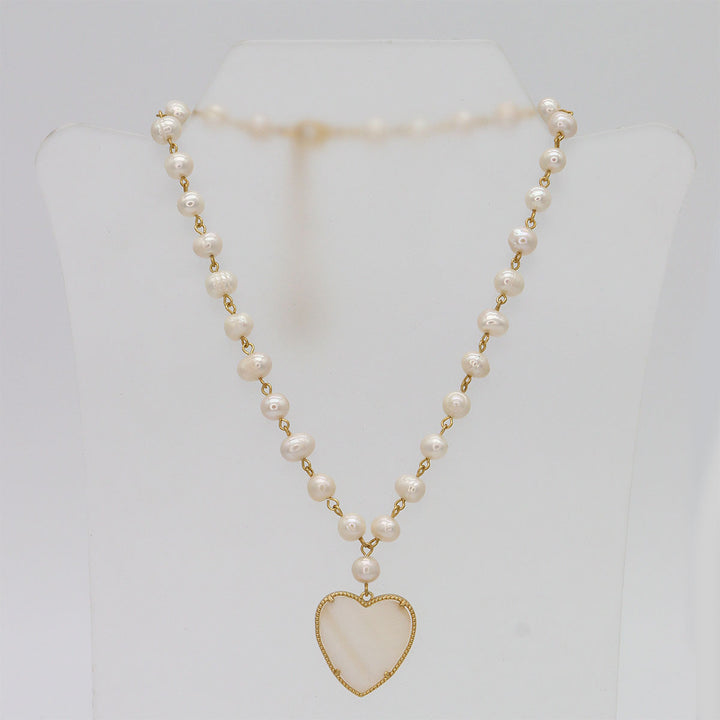 Corazón Pearl Necklace