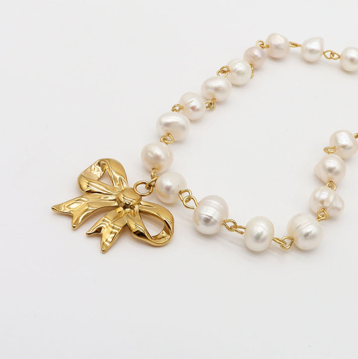 Lady Pearl X Bow Necklace