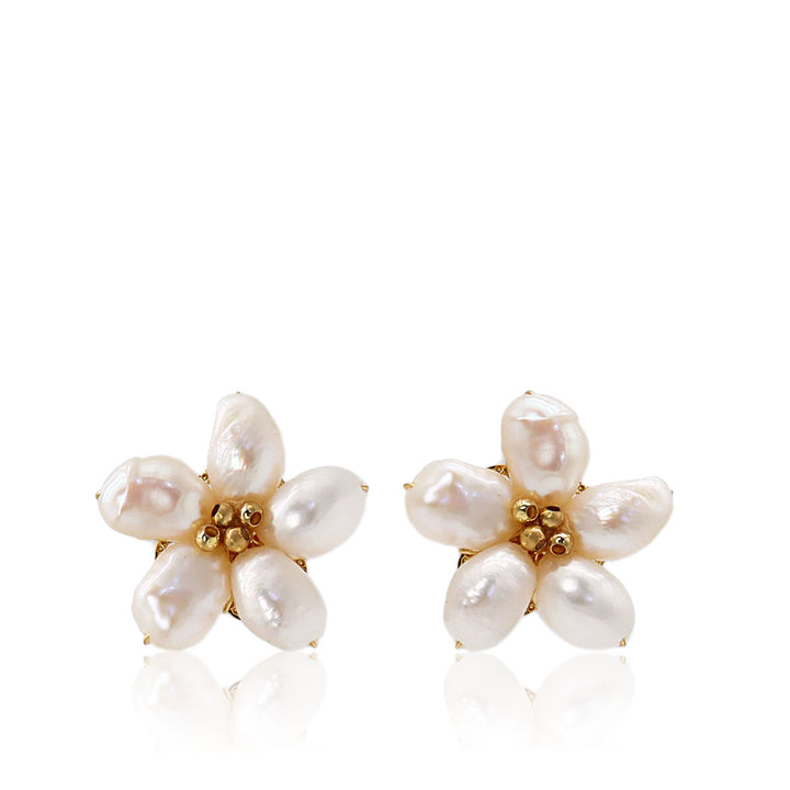 Pearly Flowers Stud Earrings