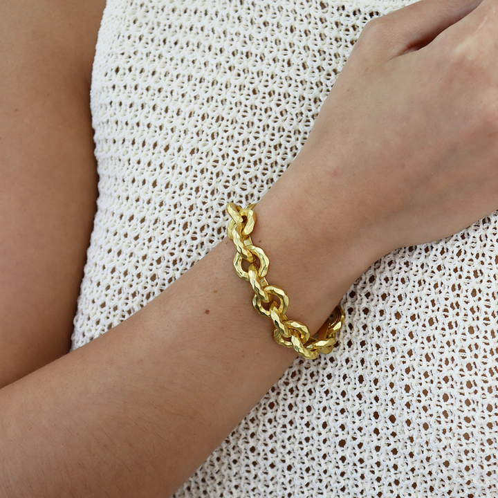 Luxurious Link Bracelet