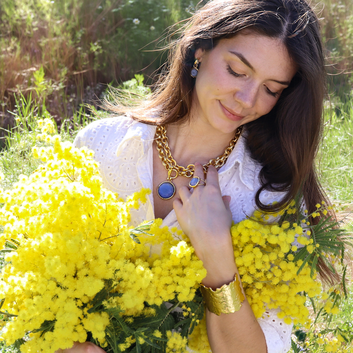 Cabochon Pendant Necklace