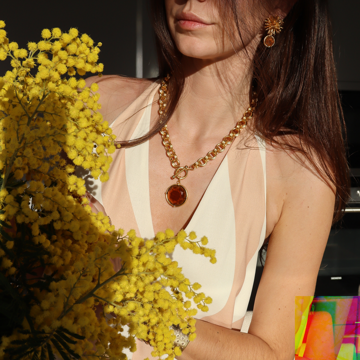 Cabochon Pendant Necklace