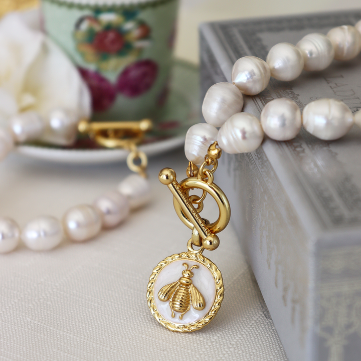 Bee X Pearl Necklace