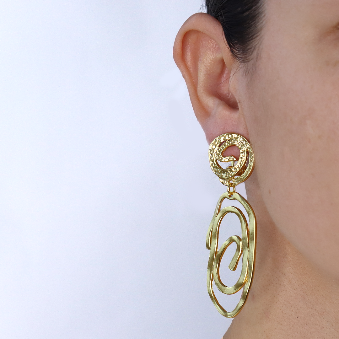 Swirling drop clip-on earrings - Karine Sultan