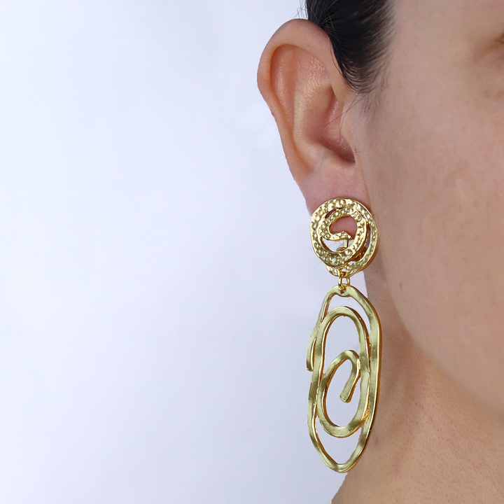 Swirling drop clip-on earrings - Karine Sultan