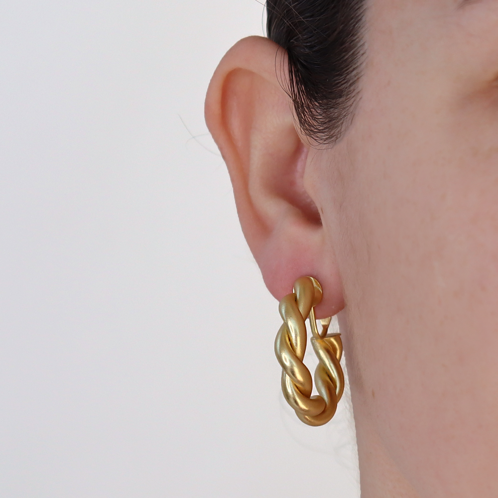 Twisted rope clip-on hoop earrings - Karine Sultan