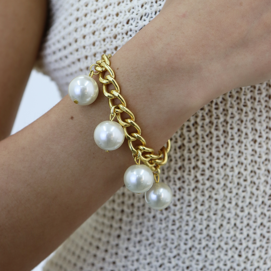 Maxi Pearls Charms Bracelet