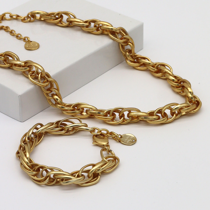 Intertwined Link Short Chain - Karine Sultan