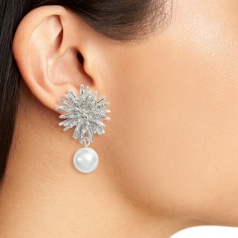 Starburst clip with pearl drop - Karine Sultan