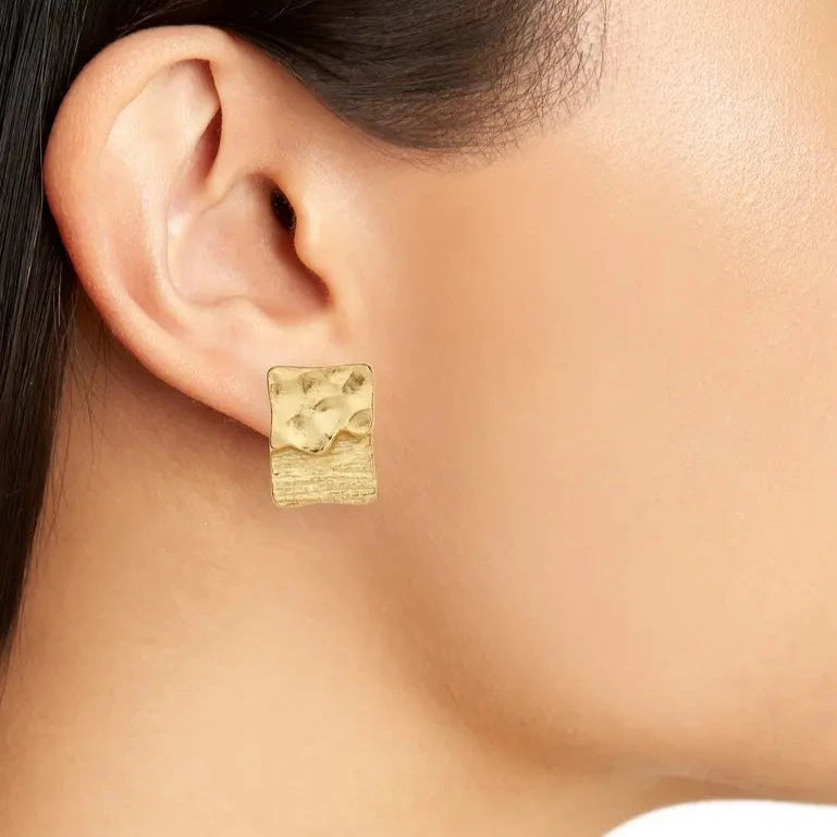 Elongated stud earrings - Karine Sultan
