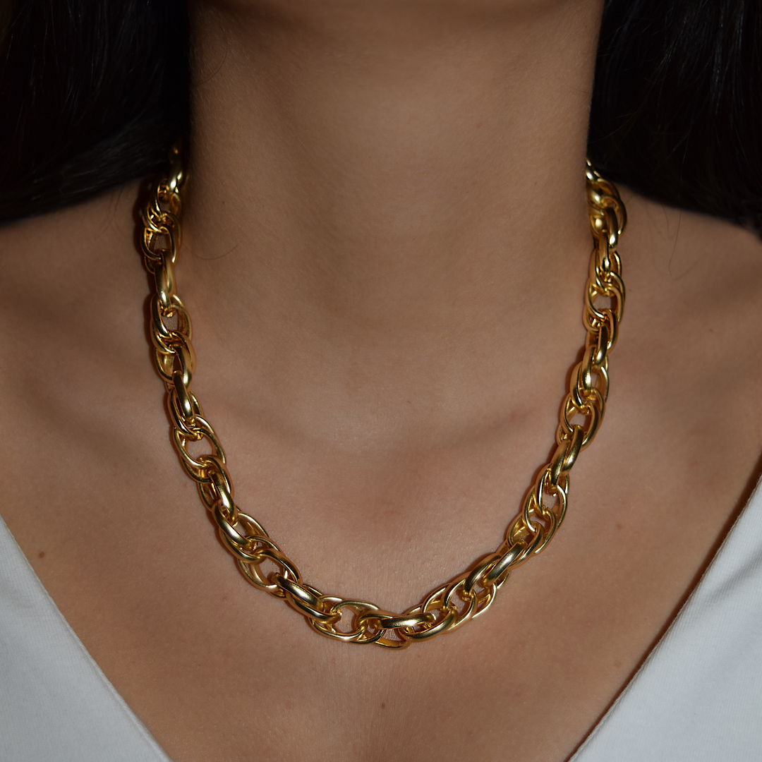 Intertwined link short necklace - Karine Sultan