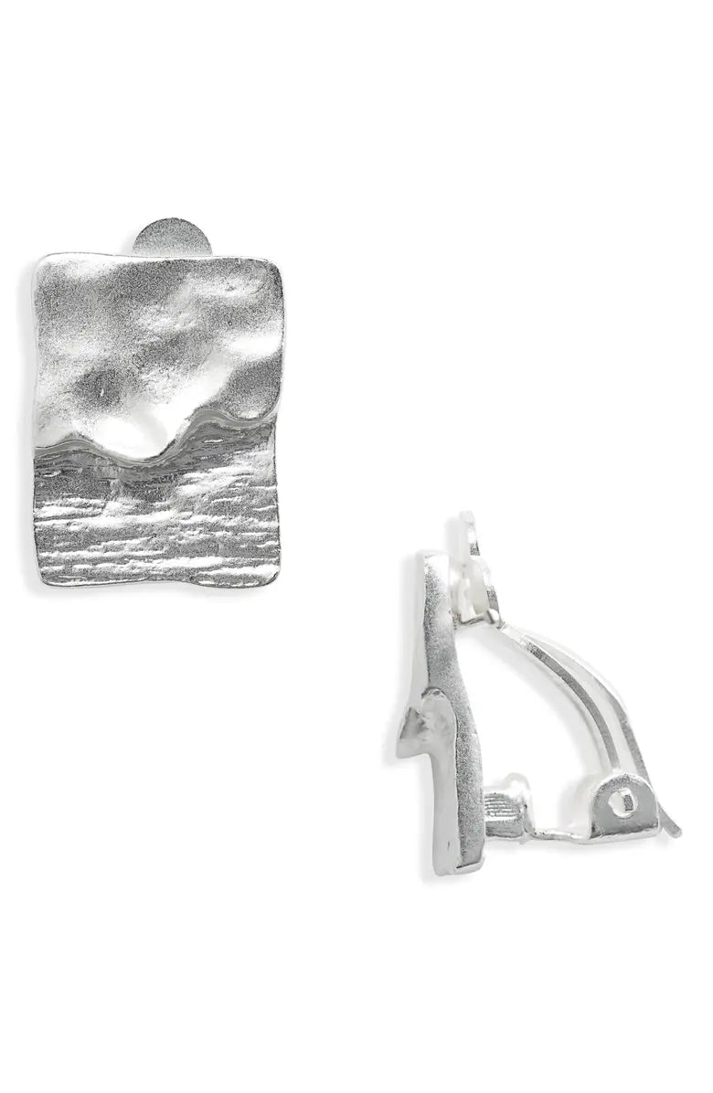 Textured elongated clip-on earrings - Karine Sultan