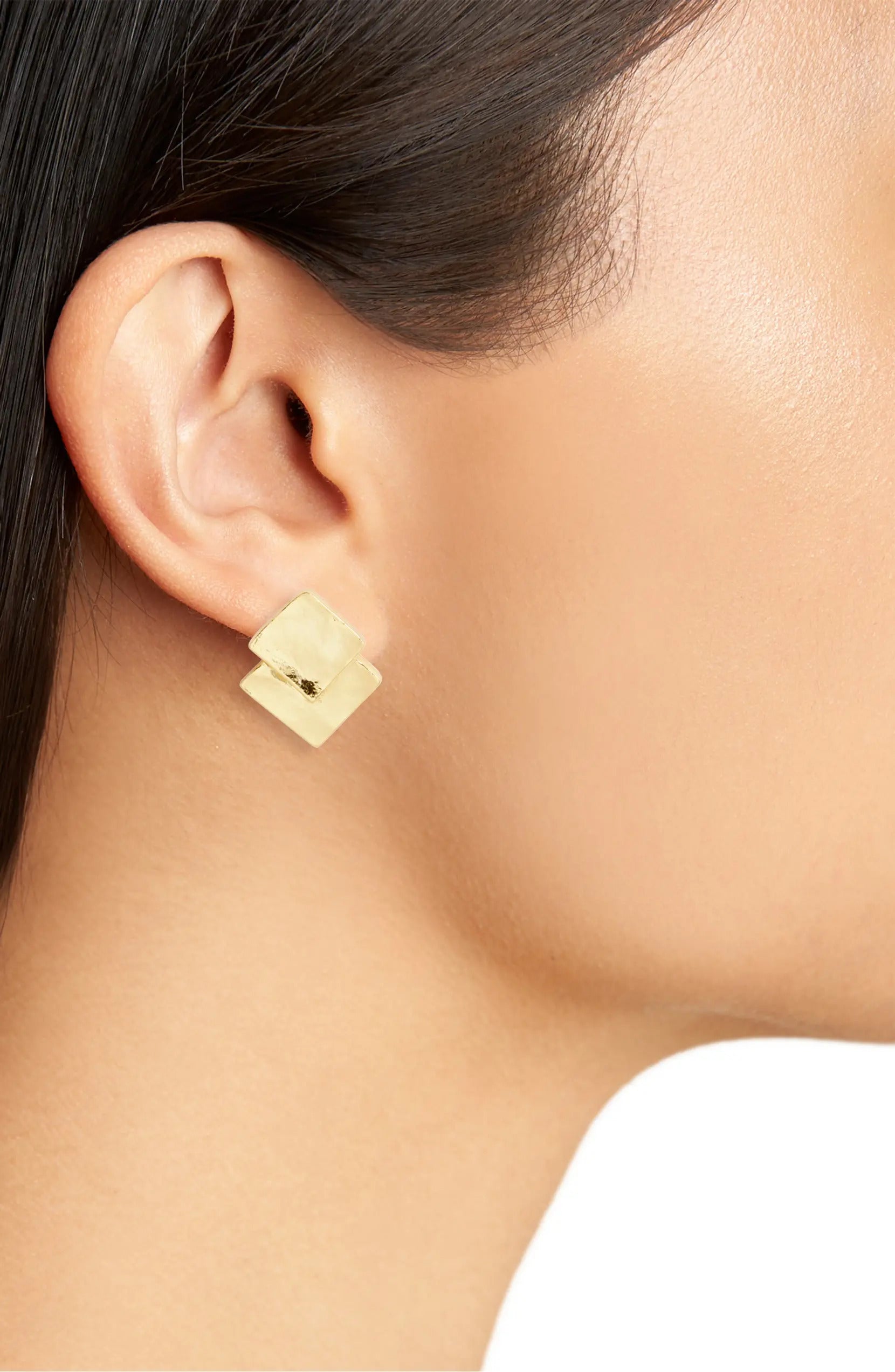 Overlap square stud earrings