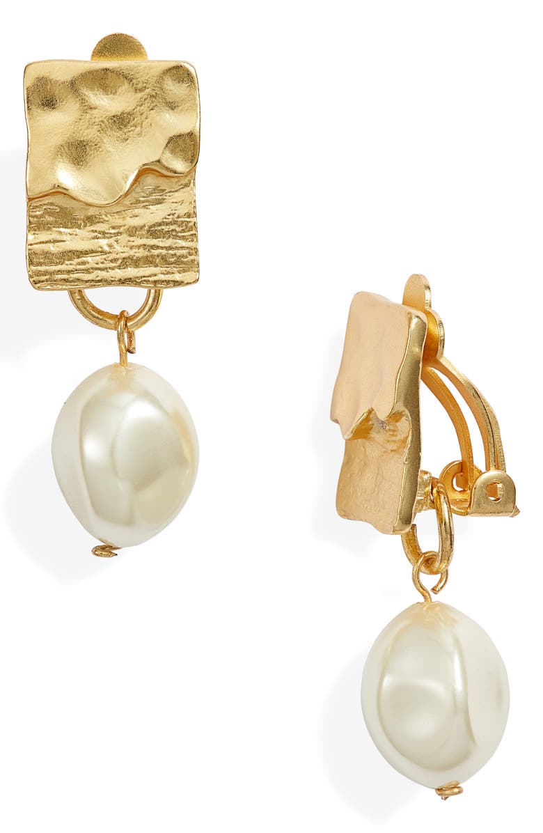 Pearl drop clip-on earrings - Karine Sultan