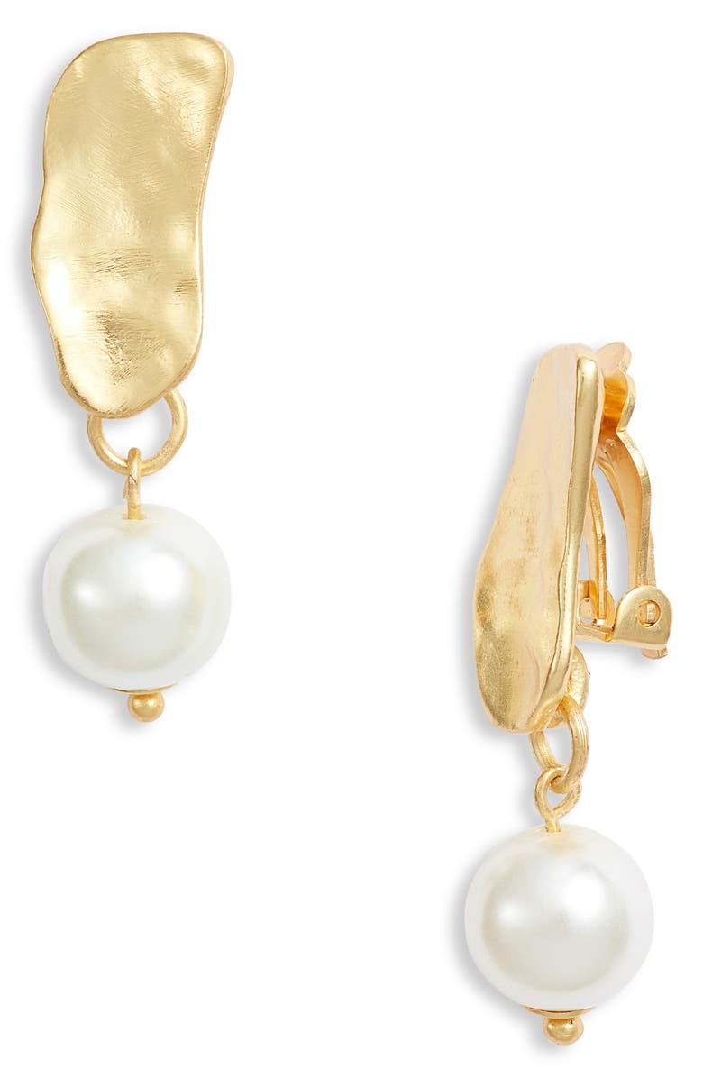 Cobblestone clip with pearl drop - Karine Sultan